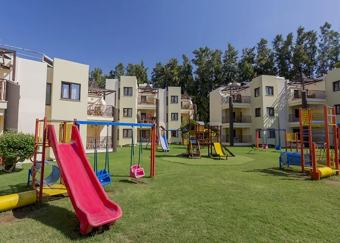 Resort Club Dem & 4*
