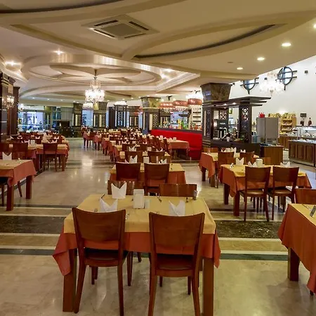 Ośrodek wypoczynkowy Club Dem & 4*