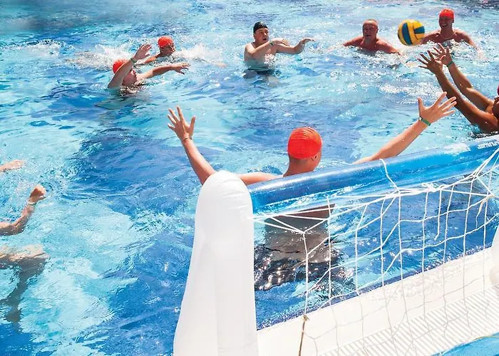 Club Dem & Θέρετρο 4*
